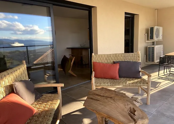 Terrasse Sur Le Golfe, T3 Apartment Propriano (Corsica)
